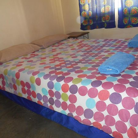 Victoria Falls Budget Hotel Extérieur photo