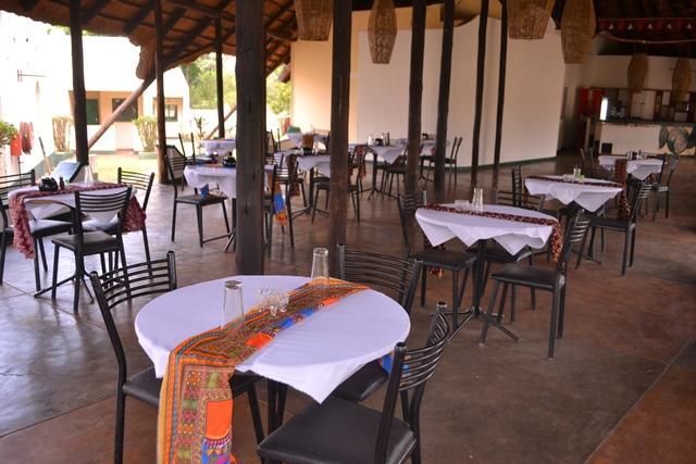 Victoria Falls Budget Hotel Extérieur photo